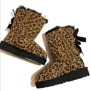 Toddler Leopard Boots Bailey with bows sz 6, NWOT